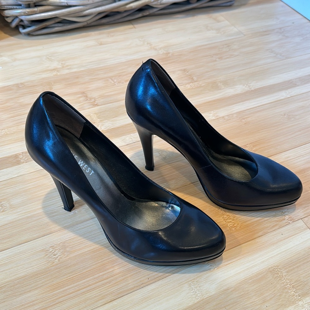 Black Nine West Heels